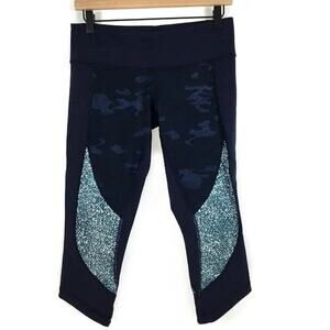 Lululemon Wunder Under Crops, Sashiko Camo, size 8